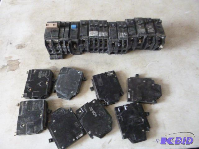 lot 102 image: Miscellaneous Breakers Mostly GE 15 and 20 am...