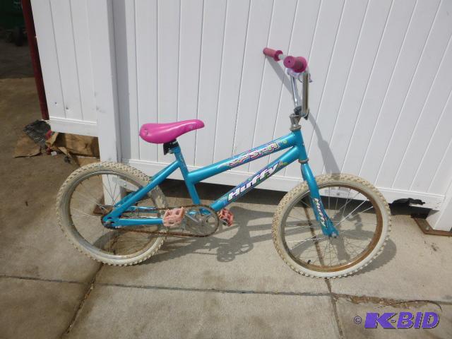 lot 127 image: Huffy Sea Star Bicycle...