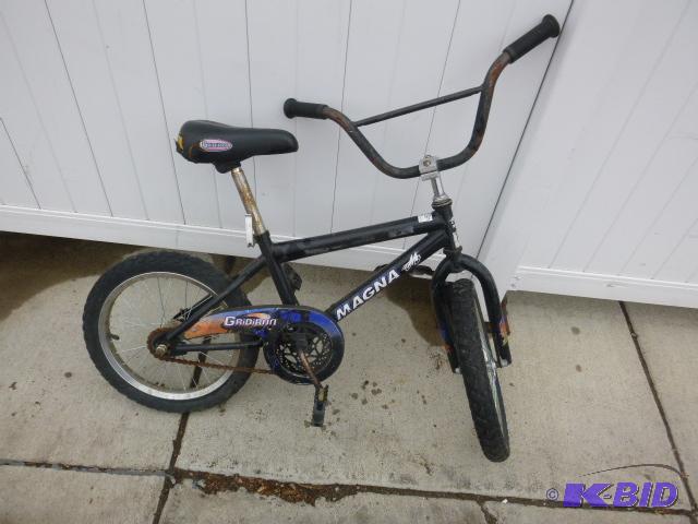 lot 142 image: Magna Bicycle...