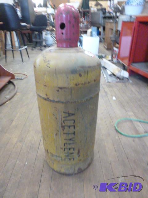 lot 149 image: Acetylene Tank Full....