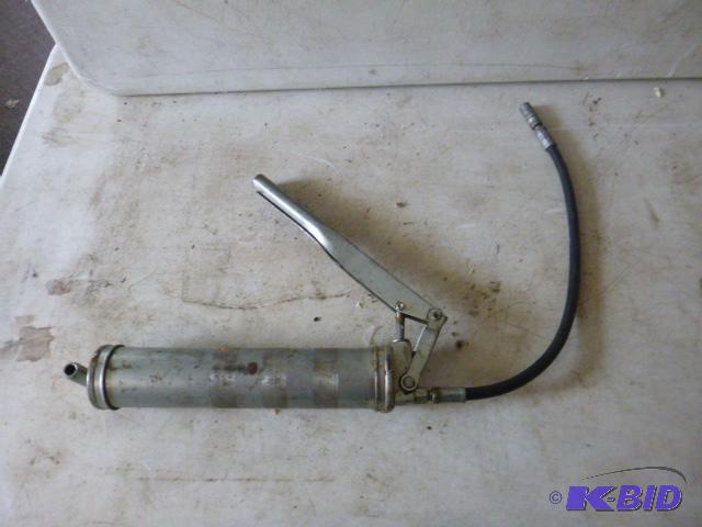 lot 154 image: Grease Gun...