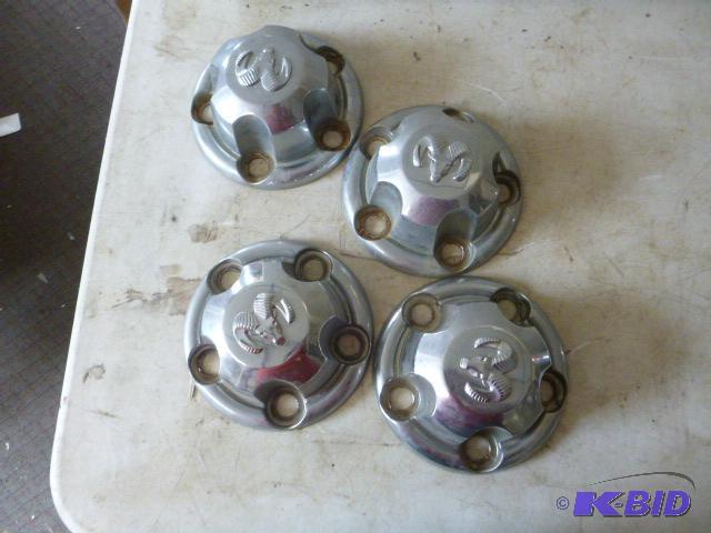 lot 172 image: 4 Dodge Ram 4 X 4 Hub Caps...