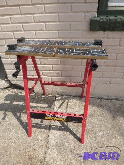 lot 190 image: Fold Up Clamp Bench Was broken but has been r...
