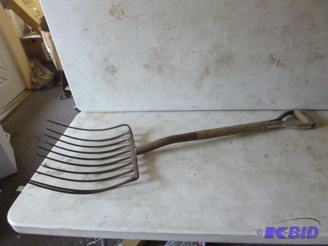 lot 73 image: Silage Fork ...