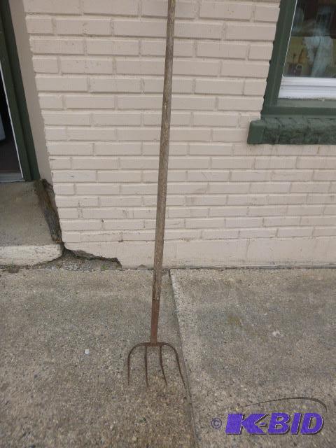 lot 75 image: Silage Fork...