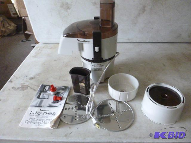 lot 86 image: Moulinex LaMachine Food Processor Model 390 -...