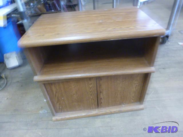 lot 94 image: Swivel TV Stands 24" wide....