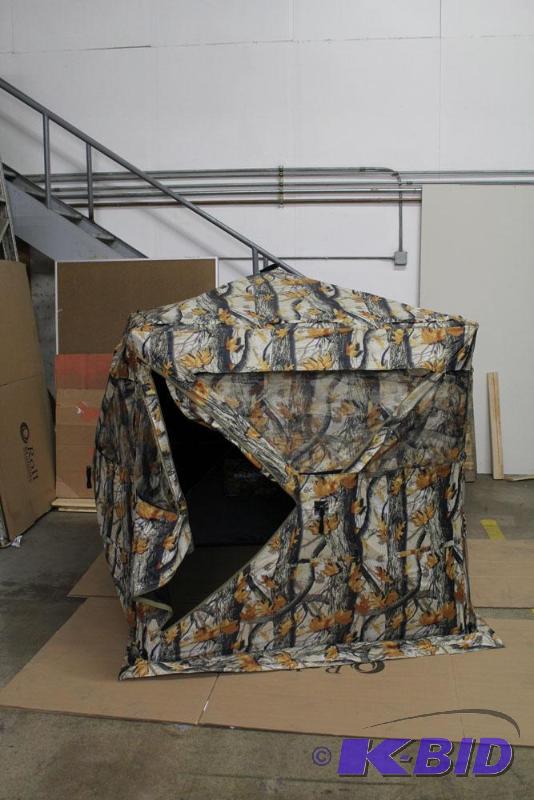 lot 22 image: KillZone 360 Hub style hunting blind. Custome...