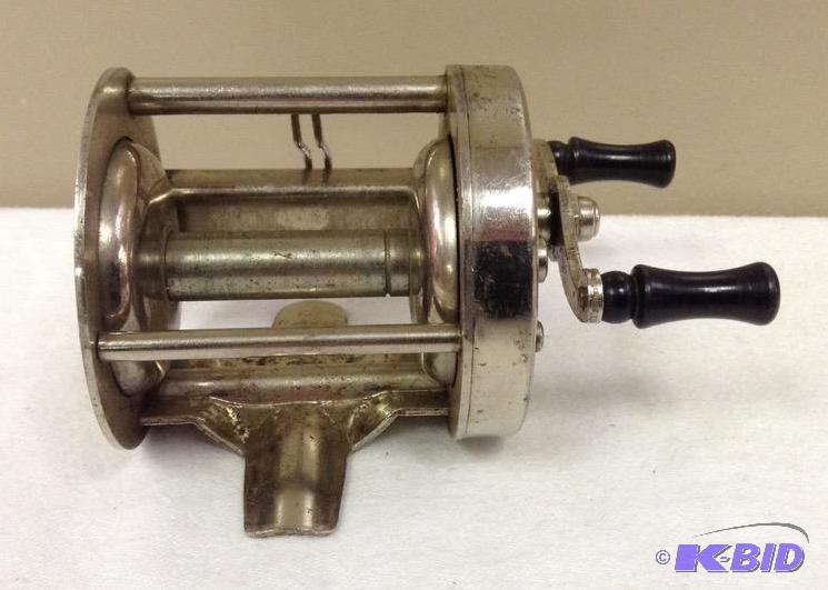 lot 62 image: Vintage Acme 1904 Fishing Reel