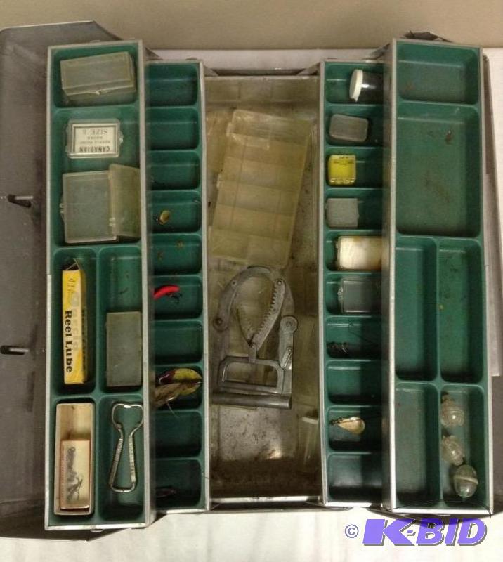lot 74 image: Grip Loc Tackle Box with Content