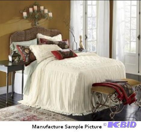 lot 2 image: Ivory Chenille Bedspread - King - Skillfully ...