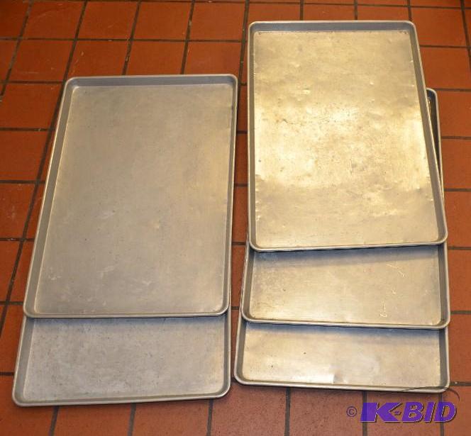 lot 102 image: Baking Sheets 18 inches X 26 inchs - Qty 5 Pl...