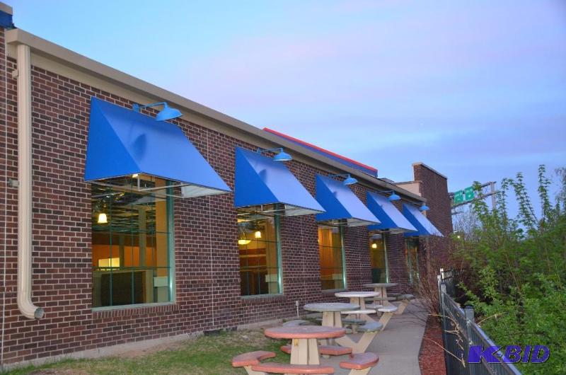 lot 134C image: Exterior Awnings (south Side) (please inspect...