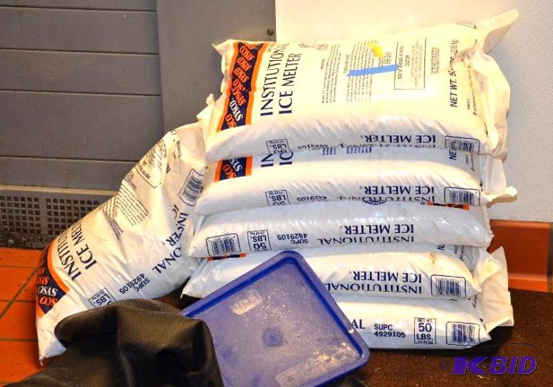 lot 172 image: 300lbs(6-50lb bags) of&nbspSYSCO Institution...