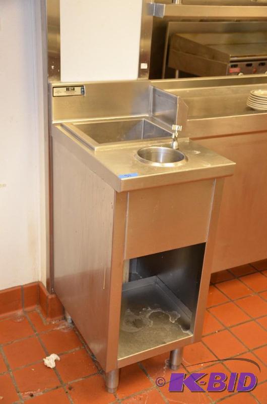 lot 31 image: RSI Stainless Steel Ice cream dipper rinse ar...