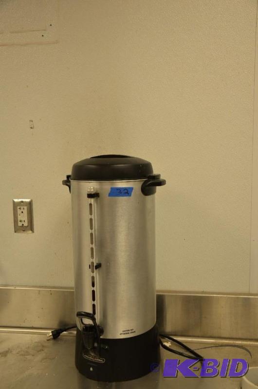 lot 32 image: Proctor and Silex&nbspHot Liquid Dispenser. ...