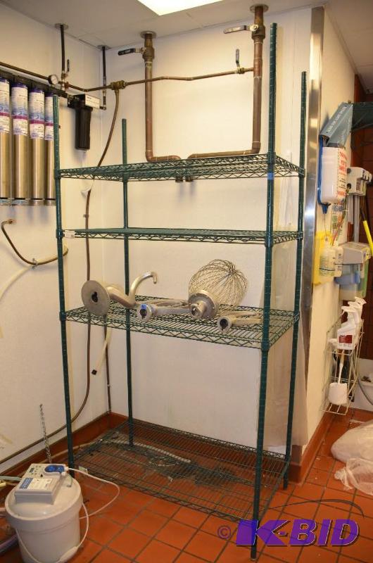lot 43 image: Focus Green Wire Shelf 4 Shelving Unit.  ...