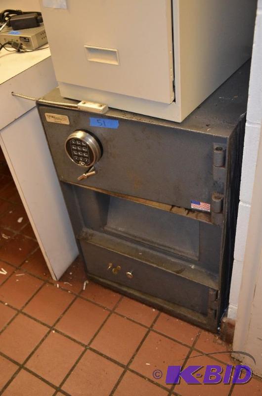 lot 51 image: Seargant & Greenleaf&nbspSafe Depos...