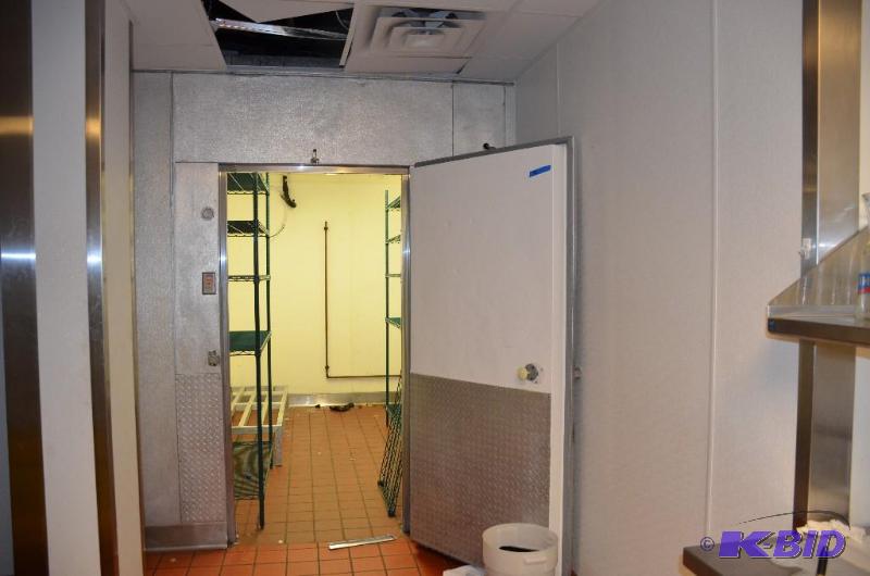 lot 56 image: Walk in Freezer, walls, Door, hinges & fr...