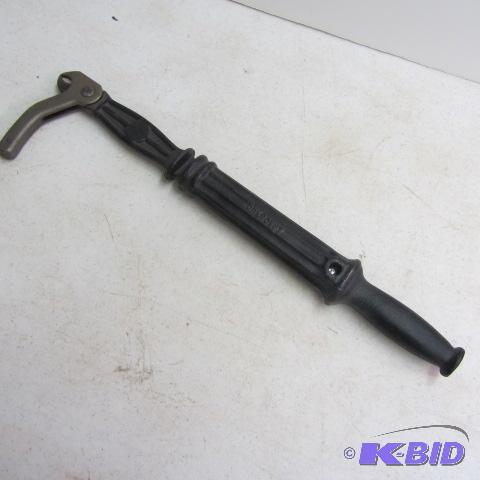 Crescent Nail Puller