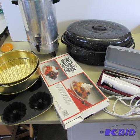 Electric Knife, Bakeware