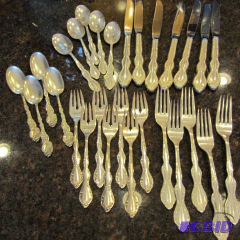Wm Rogers Tableware