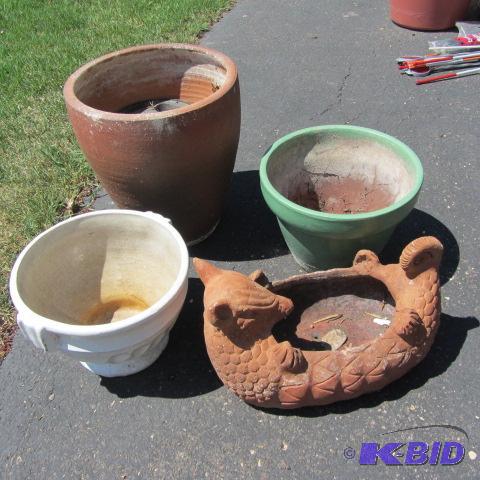 Planters, Armadillo