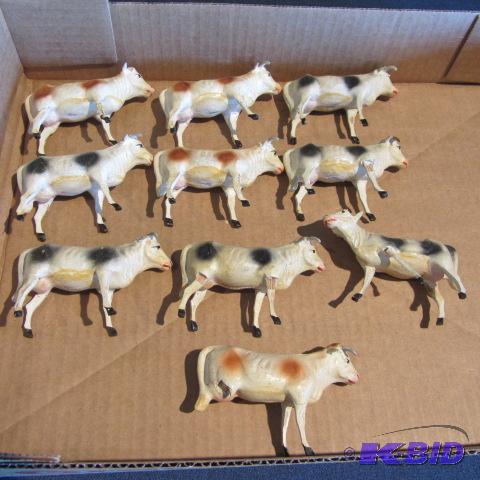 lot 417 image: Antique Putz Animals