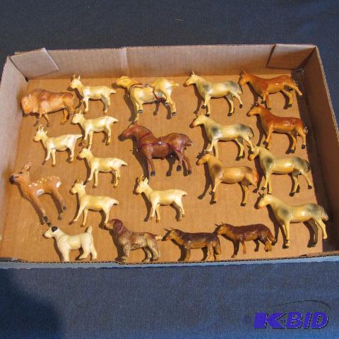 lot 420 image: Antique Putz Animals