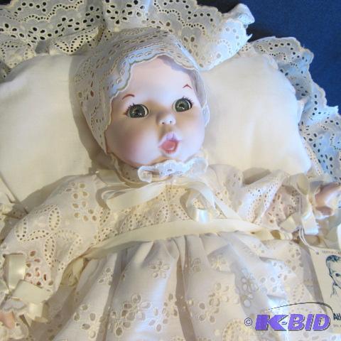 lot 434 image: Gerber Christening Doll