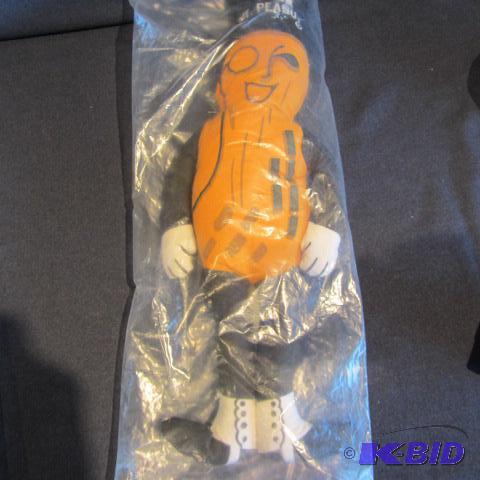 lot 486 image: Mr. Peanut Doll