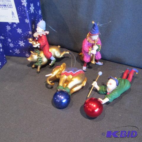 lot 528 image: Clown Ornaments