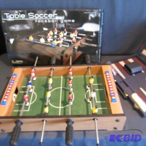 lot 548 image: Foosball, Backgammon