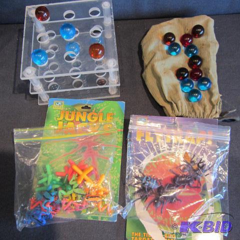 lot 565 image: Tic Tac Toe, Jungle Jack