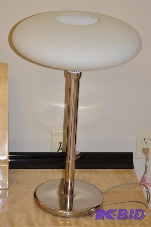 lot 104 image: Eames era looking retro lamp- it works. There...