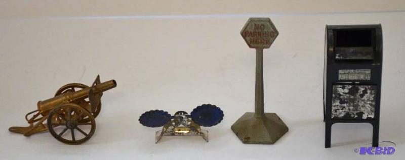 lot 168 image: Group of 4 Antique Cast iron and Tin toys inc...