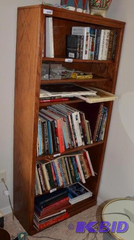 lot 180 image: Nice Vintage Solid wood bookshelf...