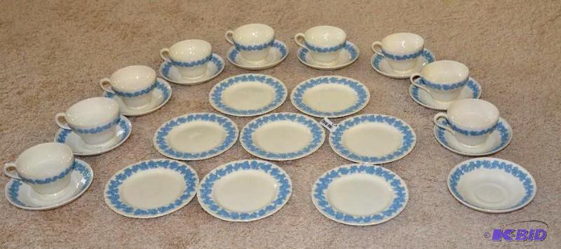 lot 188 image: WEDGWOOD - Large collection of Wedgwood ...