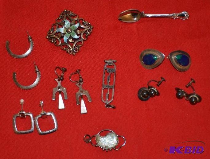 lot 222 image: Sterling silver earrings Pins Souvenier spoon...