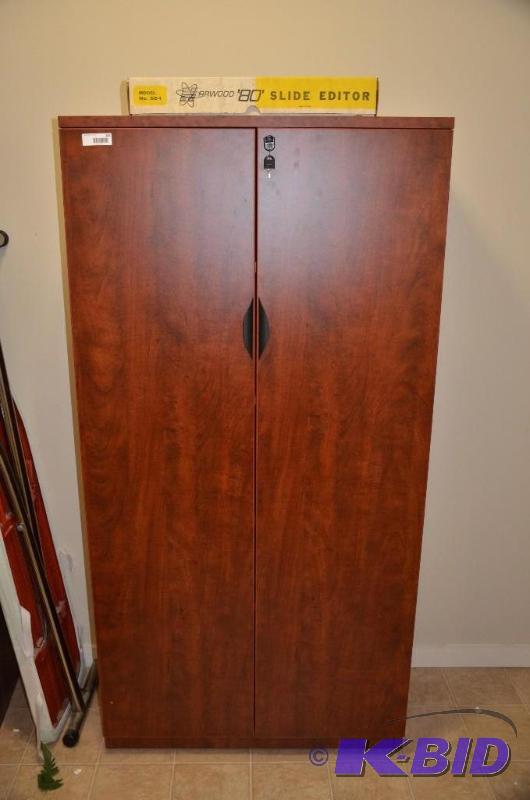 lot 232 image: Lockable Storage cabinet- 16x71x36" with...