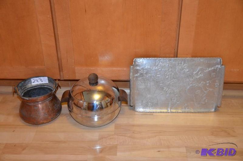lot 243 image: Atlantic Ocean Hammered Aluminum Tray, hammer...