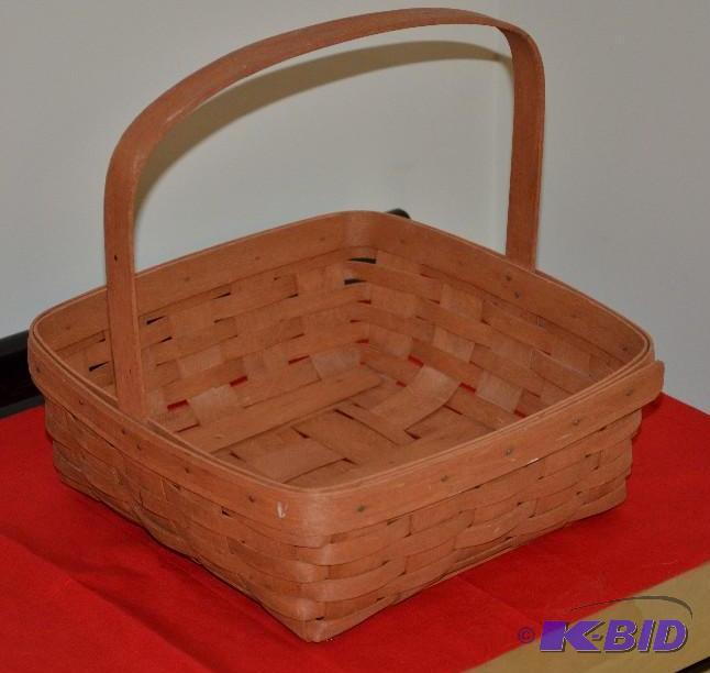 lot 247 image: LONGABERGER BASKET WITH PLASTIC LINER 10x10&q...