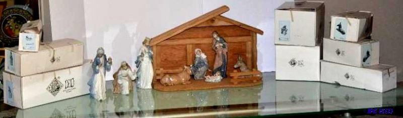 lot 259 image: Very rare NAO&nbspLladro manger scene with a...