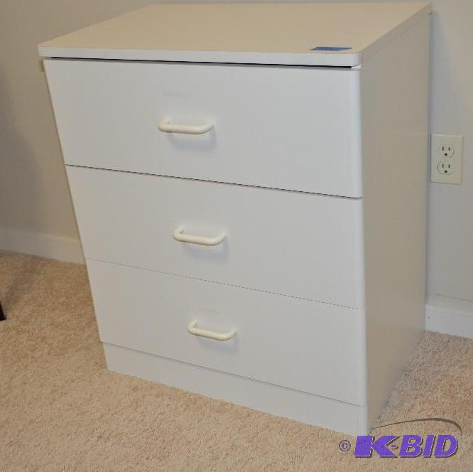 lot 263 image: 3 Drawer storage dresser 26x16x31"...