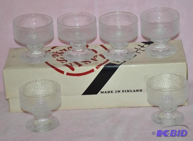 lot 284 image: Iittala Kekkerit Footed Dessert Bowl By Timo ...