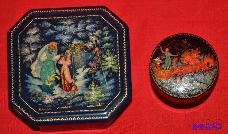 lot 39 image: Palekh Village P100 Troika artLikmanova. Luc...