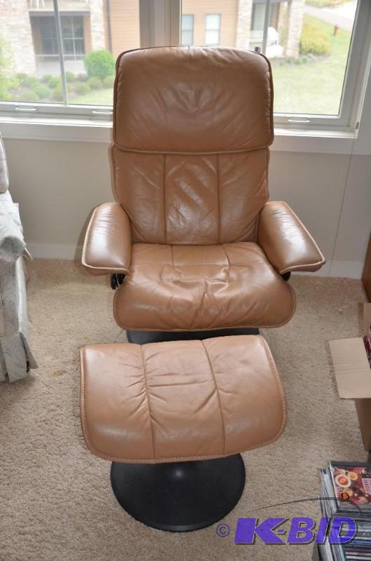 lot 64 image: EKORNES&nbspStressless&nbspLeather&nbspUni...