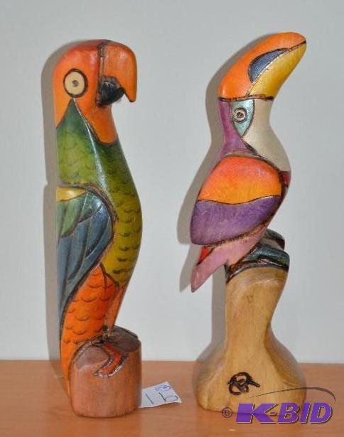lot 91 image: Wod carved birds 9"...