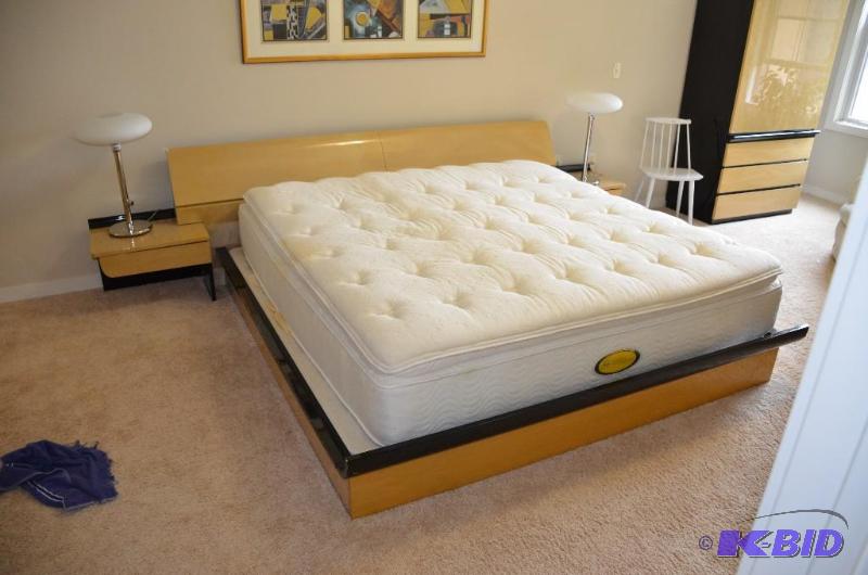 lot 99 image: Italian(we think) King size bed frame and hea...