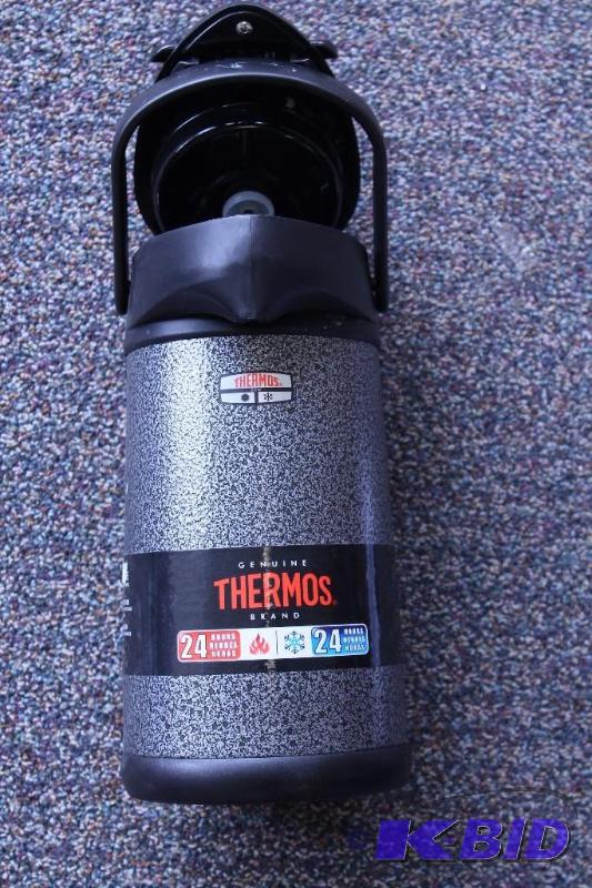 Thermos 2.7 quart bottle, damaged, Customer return